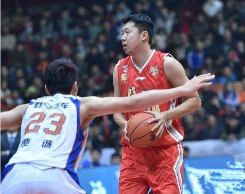 大郅复出15分钟砍下12分