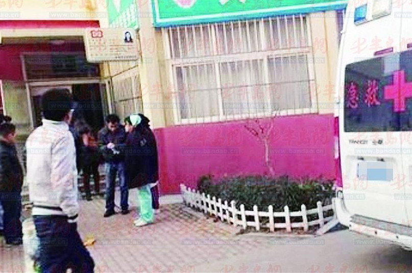 大一女生跑操时突然晕倒 抢救无效去世