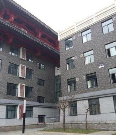 女生与前男友争吵时坠楼