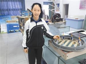 13岁女孩发明井盖丢失警示器