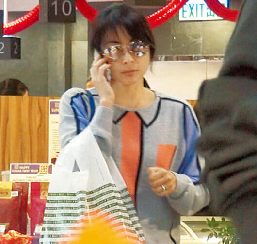 郭晶晶勤俭持家
