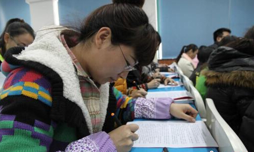 兰州3万余名教师签师德承诺 家长学生纷纷点赞