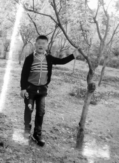 智障男孩走失半年成干尸 警方否认被饿死今日尸检
