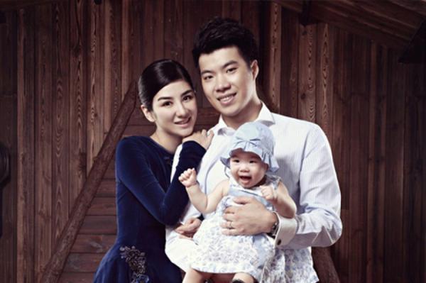 黄奕状告前夫及新浪微博侵权 索赔106万元