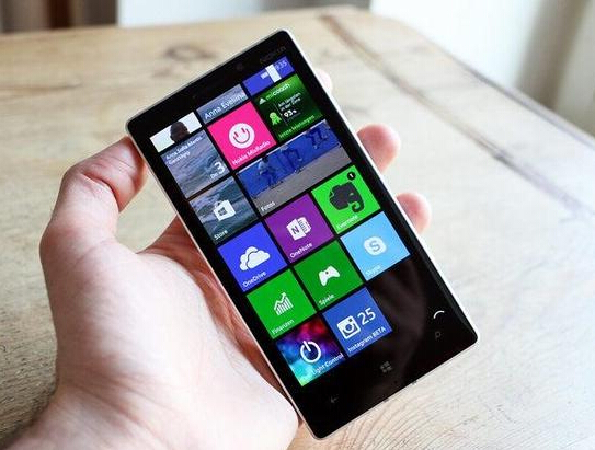 5.7寸屏+Win10系统 Lumia旗舰机再曝光
