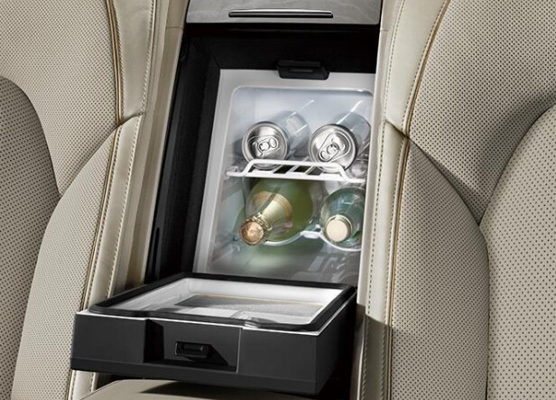 限量5台 奥迪A8L Chauffeur特别版发布官图