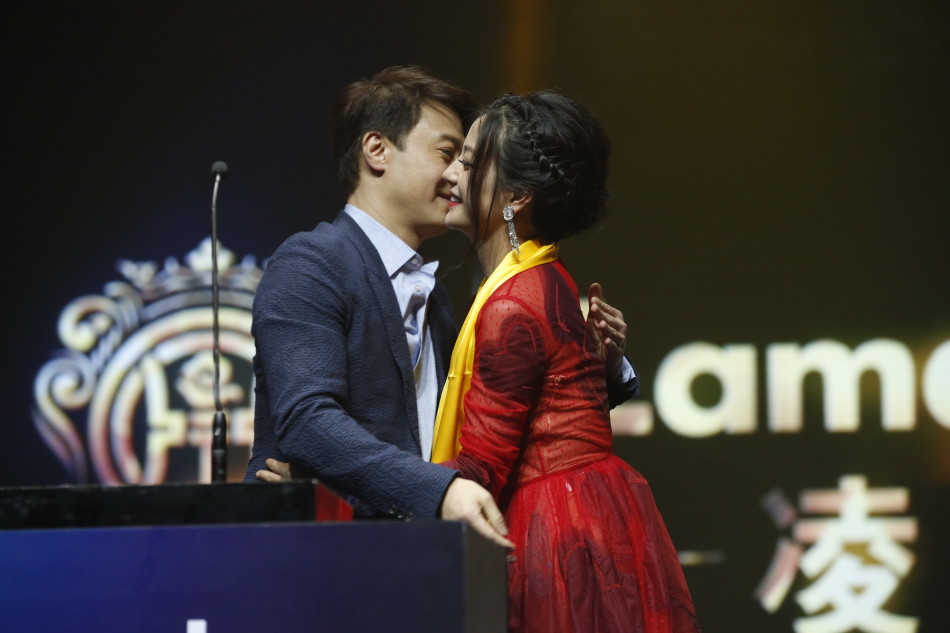 赵薇二度封后拥抱黎明 赵又廷赢布劳迪得影帝