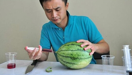 肯德基反击“6翅膀8腿怪鸡”谣言 索赔350万元