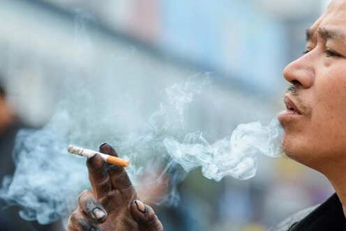 加拿大烟企因未充分警告危害 被判赔烟民770亿