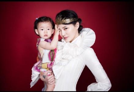 大S称一见汪小菲就想生孩子 为怀孕遍寻名医