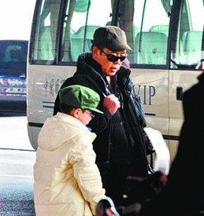 张铁林“格格”风波未平 再被曝曾勾引女学生生子