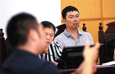 大学毕业生参加公司拓展培训练枪中弹身亡 案件疑点重重