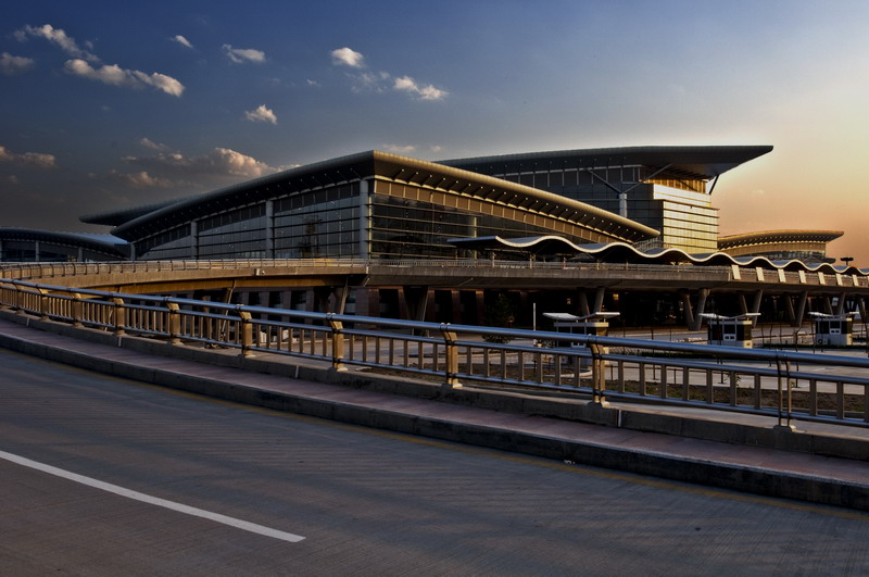 航空即将进入暑运模式 部分航线涨价航站楼调整