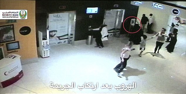 母亲厕所外等孩子被人刺死 行凶女杀人后安炸弹欲再作案