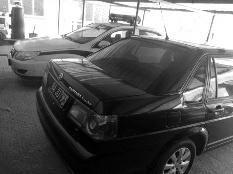 派出所长开套牌车粗暴执法被举报：记12分罚3000元