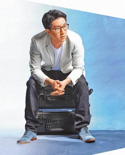 房祖名打扮的非常简单