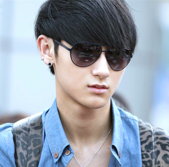 王思聪炮轰H姓：各种约炮 黄渤比你帅多了