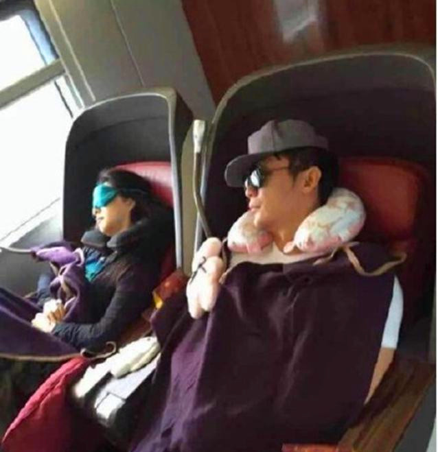 范冰冰李晨恋情公布 飞行模式转瞬成恩爱模式