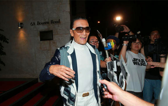 谢霆锋带儿子为谢贤79岁庆生 自制“锋味”大餐