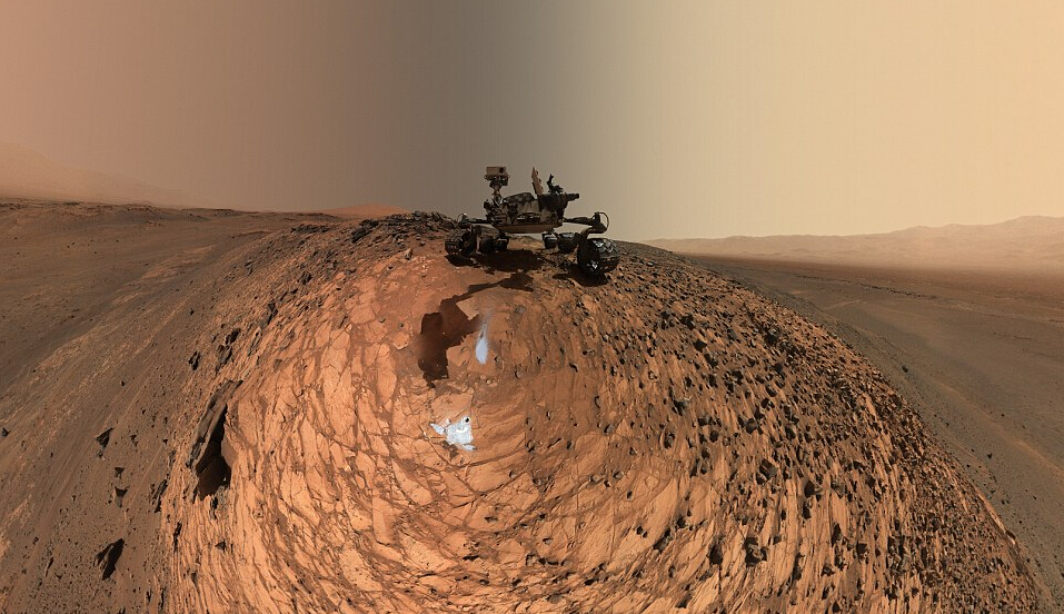 好奇号火星探测器低角度自拍萌照首度曝光