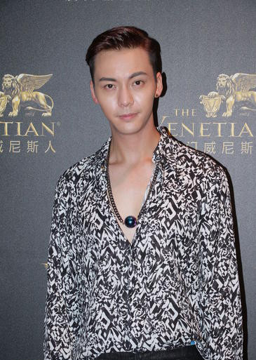 谢霆锋自曝当年演唱被嘘 陈伟霆证实与阿SA感情稳定