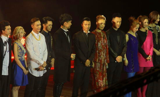 谢霆锋自曝当年演唱被嘘 陈伟霆证实与阿SA感情稳定