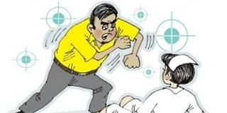 房产系统干部打晕女护士被拘 只因探病时喧哗被劝