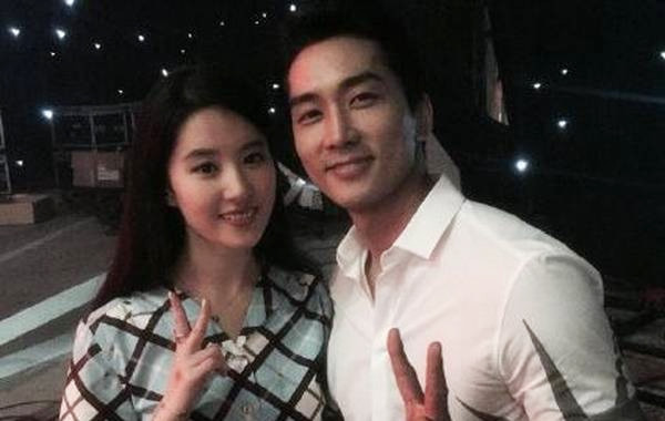 刘亦菲疑否认宋承宪求婚传闻：谣言止于智者