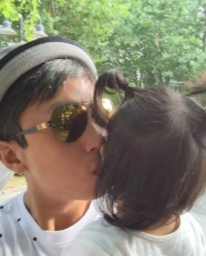 孙俪邓超比拼与女儿感情 网友：小花内心是崩溃的