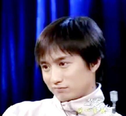 海清晒黄磊青涩旧照 颜值爆表赛过文章