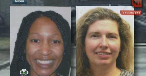 白人男秒变女黑人夫妻成闺蜜 揭美国间谍变装全过程