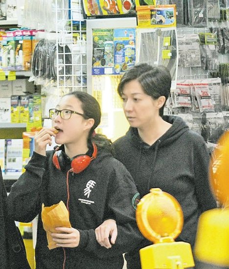 小龙女吴卓林再登上杂志封面：曾遭同学围殴 否认同性恋