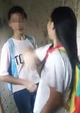 福建多名初中生围殴一女生