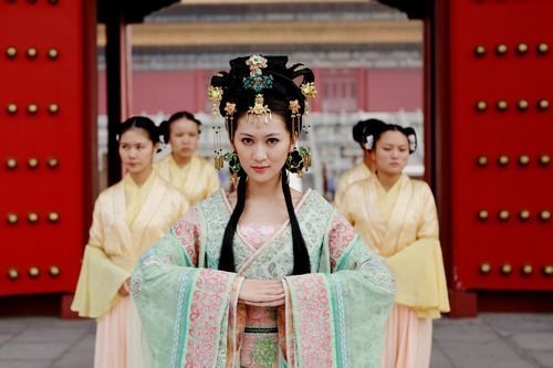 古代女子出轨令人咂舌：一女驭众男