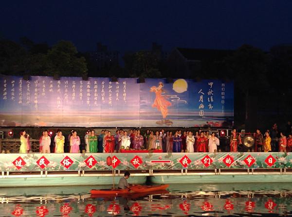 上海三林塘老街祭月仪式