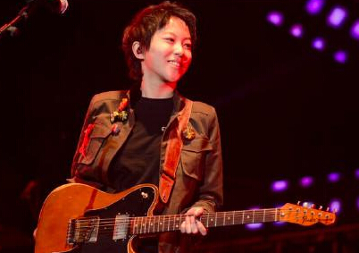 李亚鹏为窦靖童站台被赞中国好继父 谢霆锋被骂惨