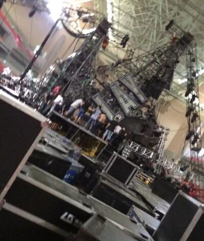 蔡依林个唱舞台坍塌致1死13伤 经纪人称暂未取消