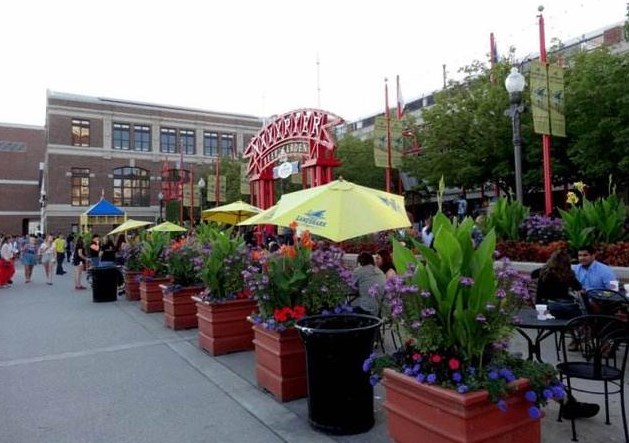 农村、城里，城里、农村