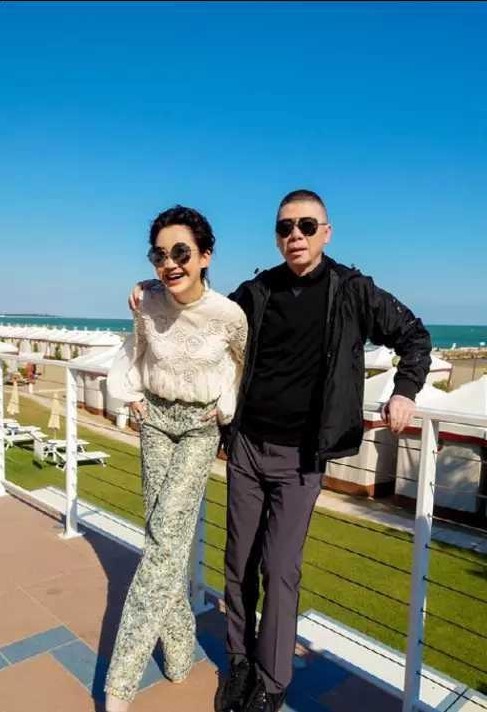 冯导 许晴威尼斯大片曝光 感觉不简单