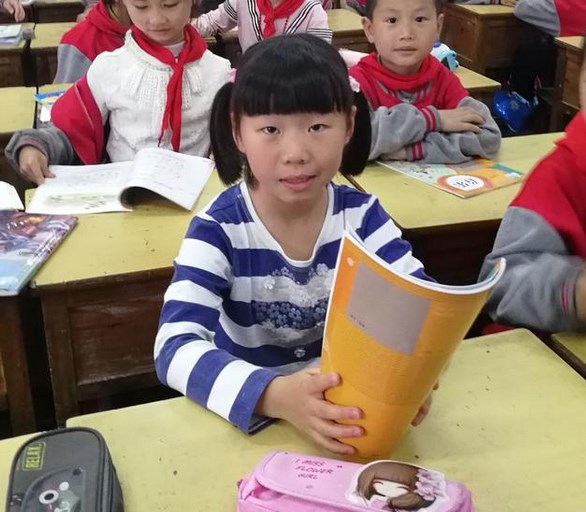 畅诺教育：学会蹲下来看孩童的世界