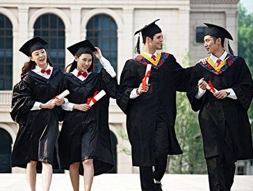 一个大学生怎样实现人生价值