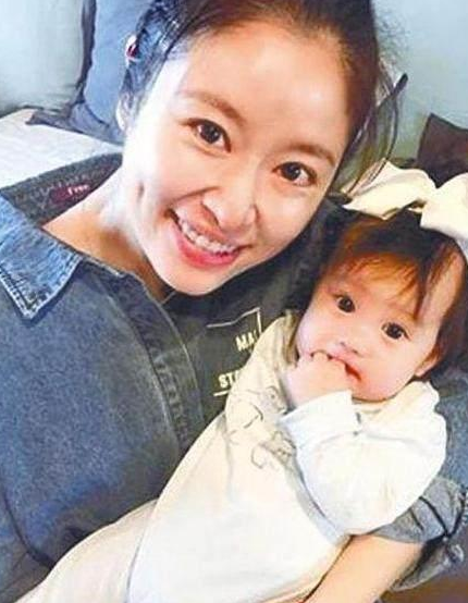 霍建华成女儿奴，林心如自叹地位下降