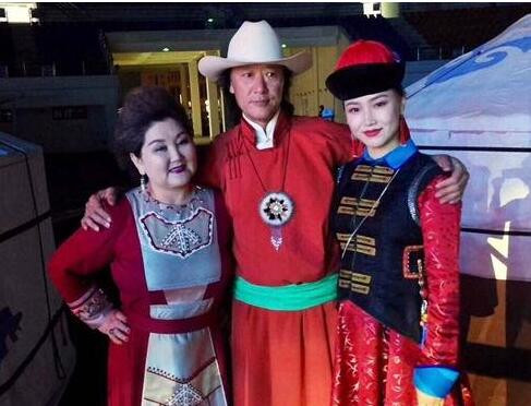 《吉祥三宝》父亲布仁巴雅尔突然去世