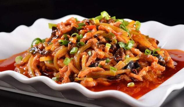“鱼香肉丝”的家常做法