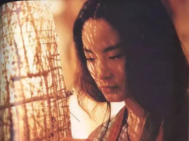 张爱玲和林青霞，滚滚红尘中的爱恨情仇