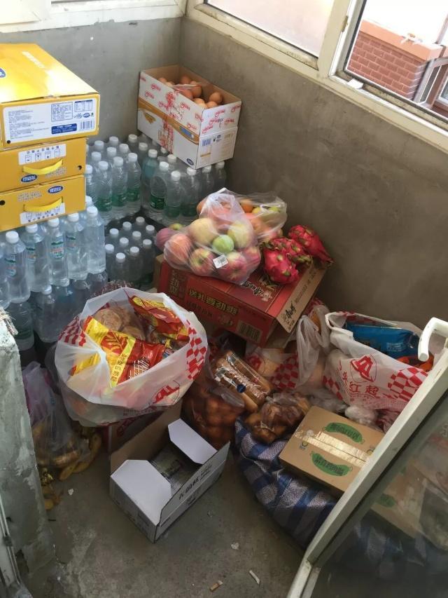 妈妈患癌爸爸自缢 ，12岁男孩辍学养家