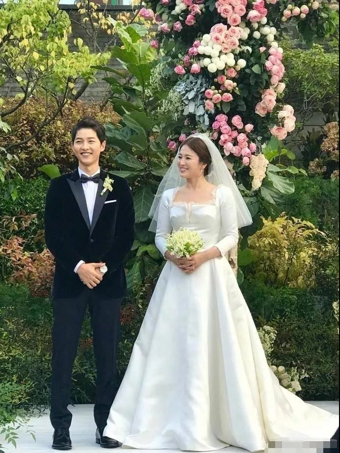 37岁宋慧乔婚后复出，依然女神！