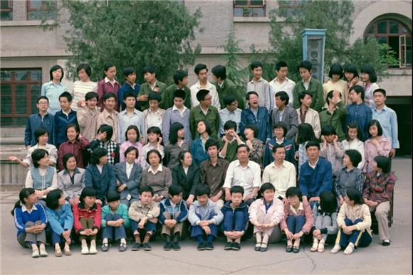 北京大叔拍下80年代的青春，美好到让人落泪