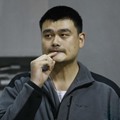 姚老板携全家督战 可爱女儿成焦点