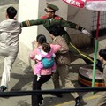 看中美使领馆的安保工作